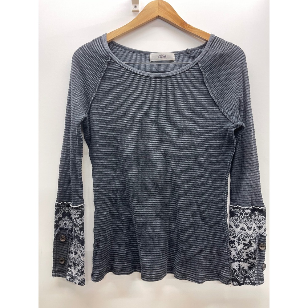 Able USA Women Grey Waffle Knit Thermal Top Paisley Button Cuff Long Sleeve L